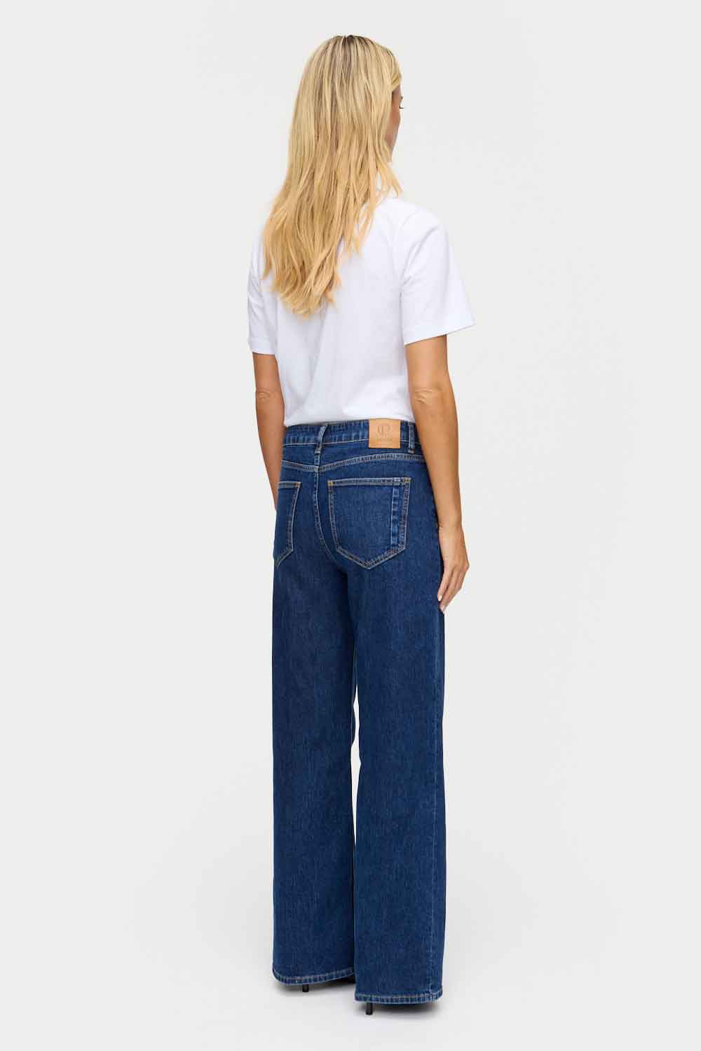 The Wide Jean